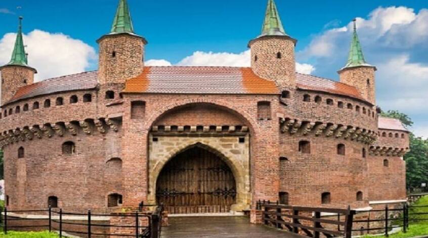 Barbacana（Barbakan）是中世纪堡垒中最有趣的部分 - Cracovia | Secret World Trip Planner