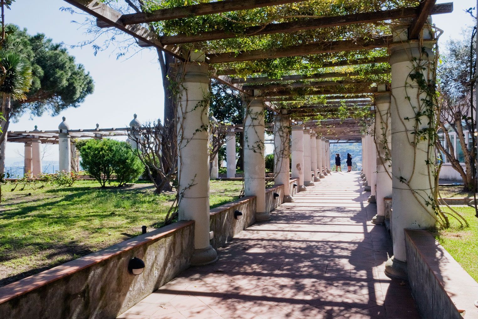 অ্যাঞ্জেলো রিওলি মিউজিয়াম-ইসচিয়া - Lacco Ameno | Secret World Trip Planner