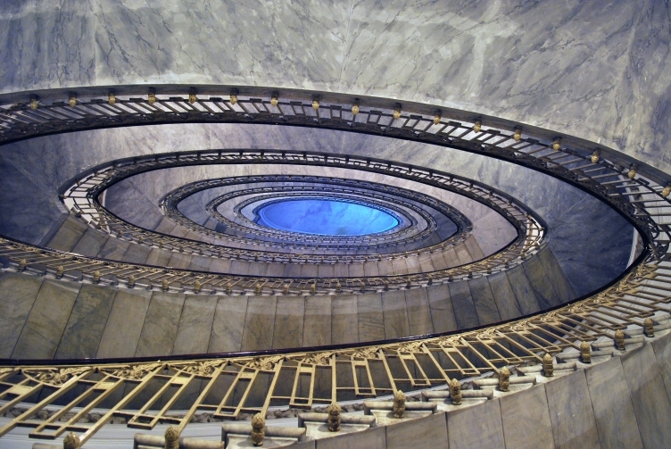 Palazzo Mannajuolo gaib Palace|Chiaia - Napoli | Secret World Trip Planner