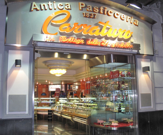 Pasticceria Carraturo הישנה - Napoli | Secret World Trip Planner
