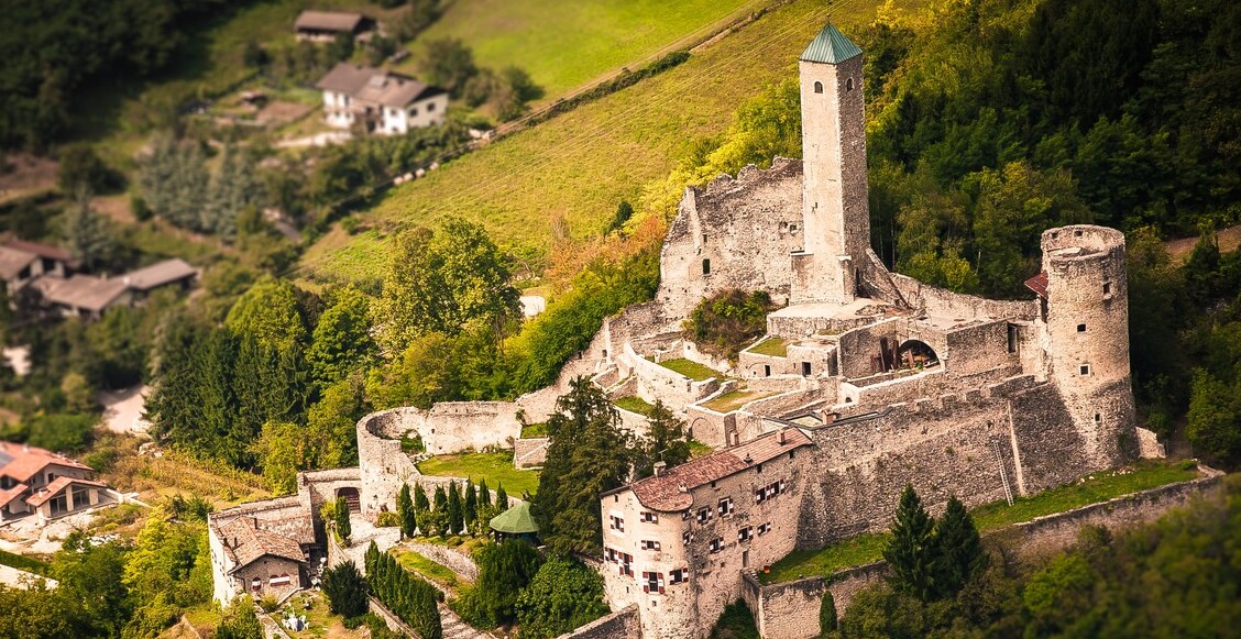 Borgo Valsugana-Ausugum för Romarna - Borgo Valsugana | Secret World Trip Planner