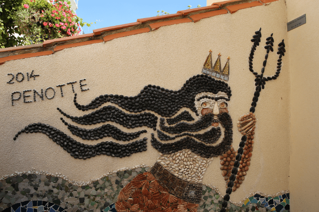 L'île Penotte Seashell Art - Les Sables-d'Olonne | Secret World Trip Planner