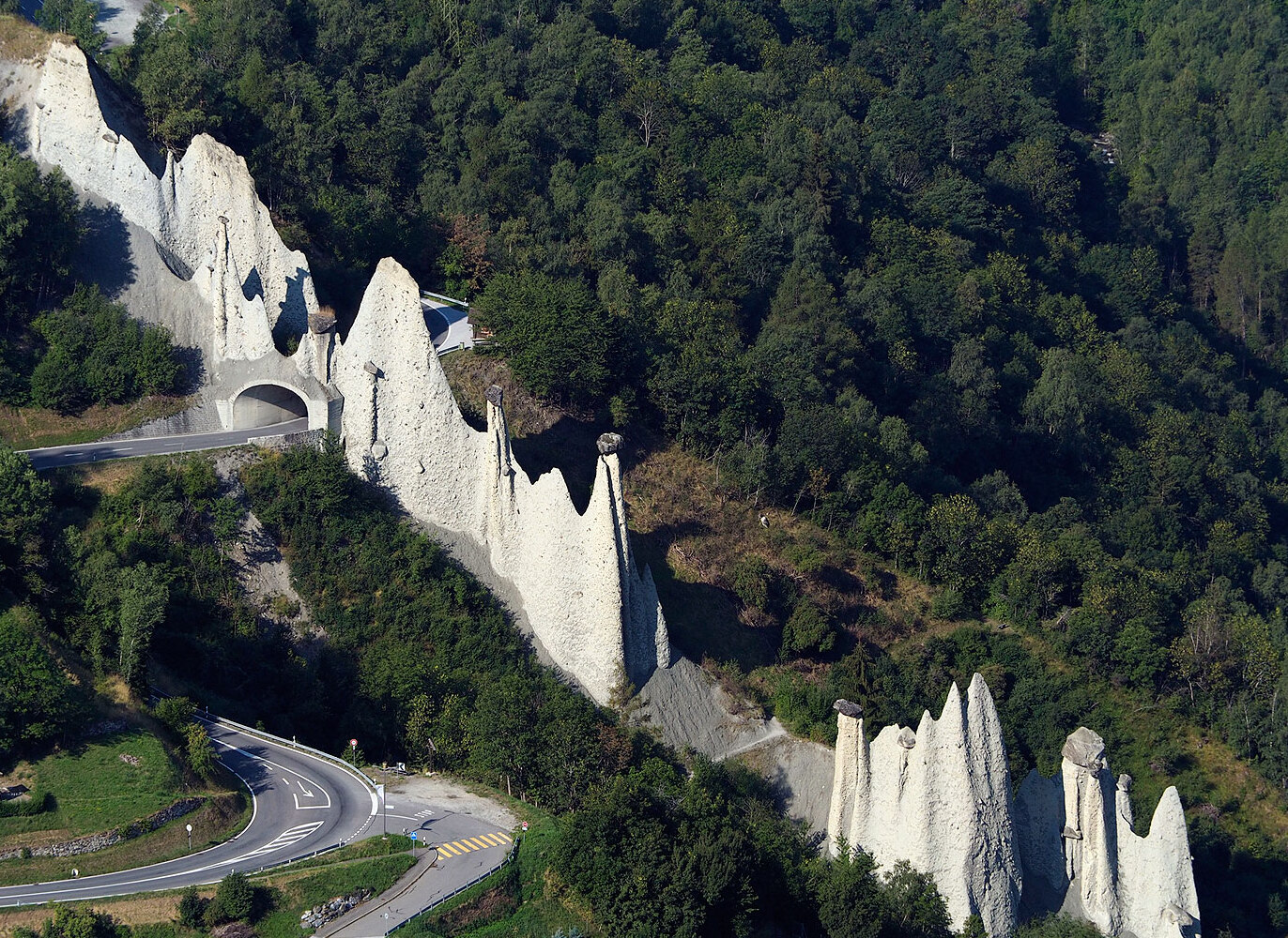 Le Piramidi di Terra di Euseigne - Hérémence | Secret World Trip Planner