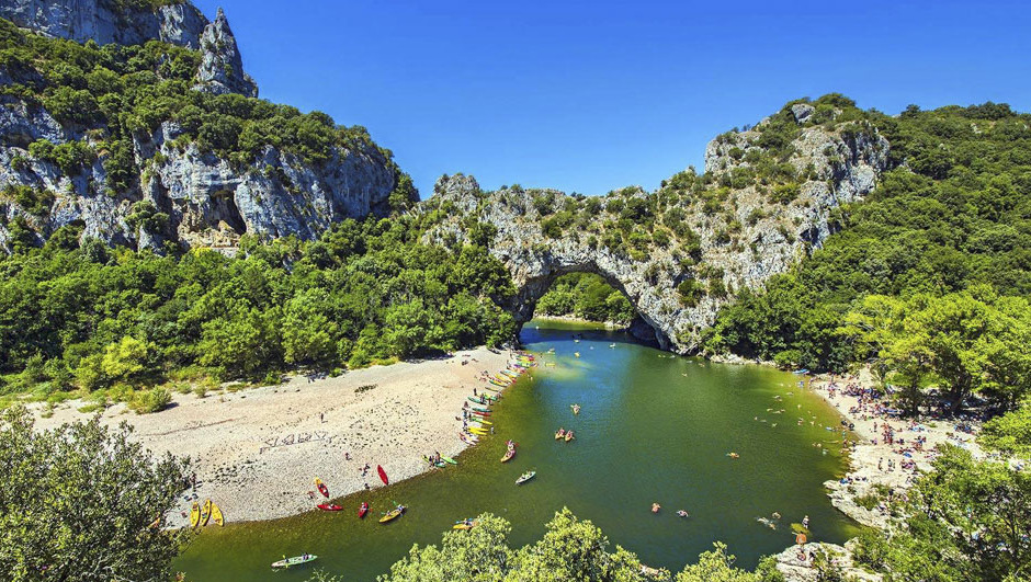 自然奇观|阿尔克桥 - Vallon-Pont-d'Arc | Secret World Trip Planner