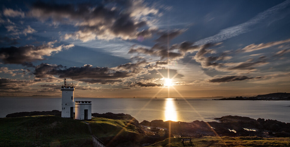 Farol De Elie - Elie KY9 1BS | Secret World Trip Planner