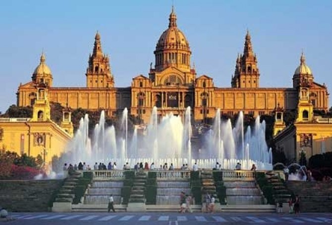 Montjuikning sehrli favvorasi - Barcelona | Secret World Trip Planner