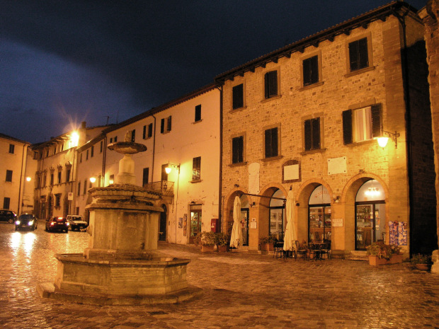 San Leo : un village enchanté