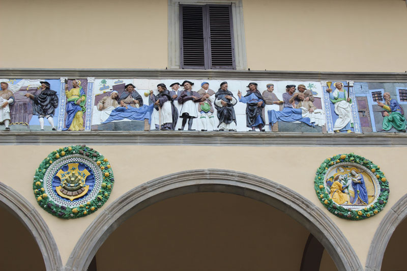 Robbiano frize of the Ospedale Del Ceppo ...