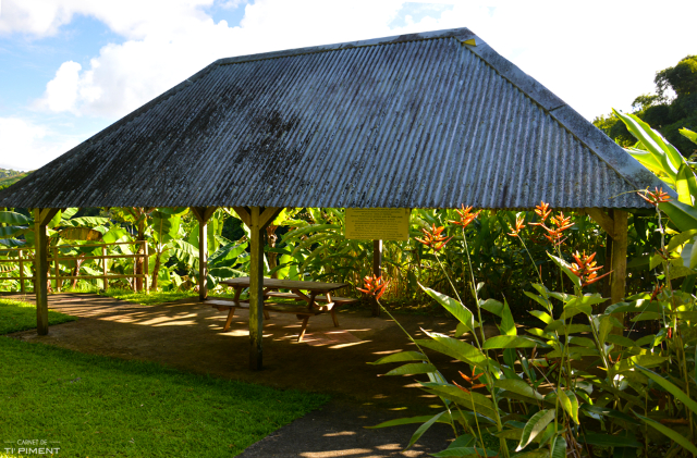 ຫໍພິພິທະພັນກ້ວຍ (Le Musee de la Banane) - Sainte-Marie | Secret World Trip Planner