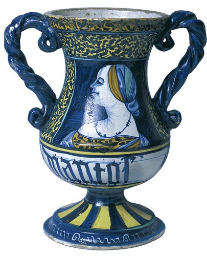 Castelli and its famous Ceramics