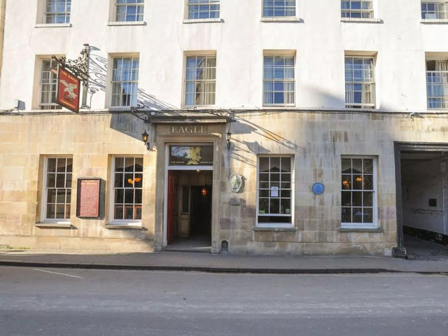 Pub The Eagle ແລະ DNA - Bene't St | Secret World Trip Planner