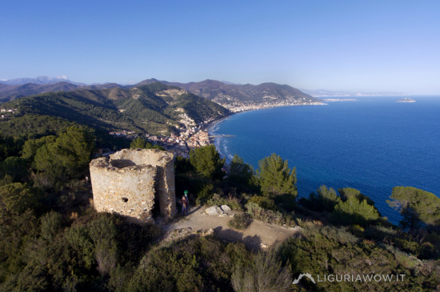 Colla Micheri: sehrlangan Tor Heyerdal qishlog'i - Colla Micheri | Secret World Trip Planner