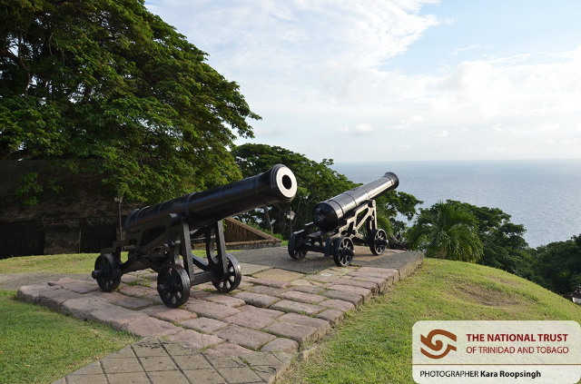 ಫೋರ್ಟ್ ಕಿಂಗ್ ಜಾರ್ಜ್ - Scarborough | Secret World Trip Planner