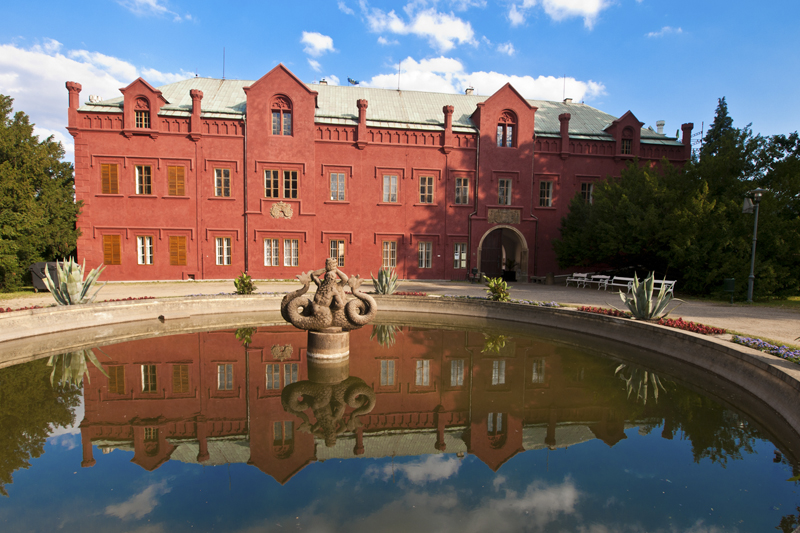 Chateau di KL Choclucterec nad Oh?í