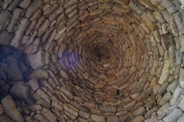 Skliautuotas Tirino kapas - Nea Tiryntha | Secret World Trip Planner