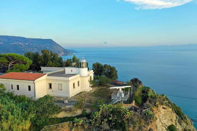 Capo Vaticano Deniz Feneri - San Nicolò | Secret World Trip Planner