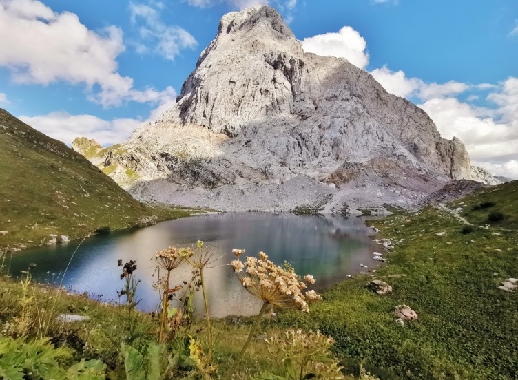 തടാകം Volaia ൽ ഓസ്ട്രിയ - Lago Volaia | Secret World Trip Planner