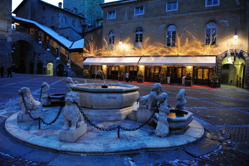 Senoji aikštė - Bergamo | Secret World Trip Planner