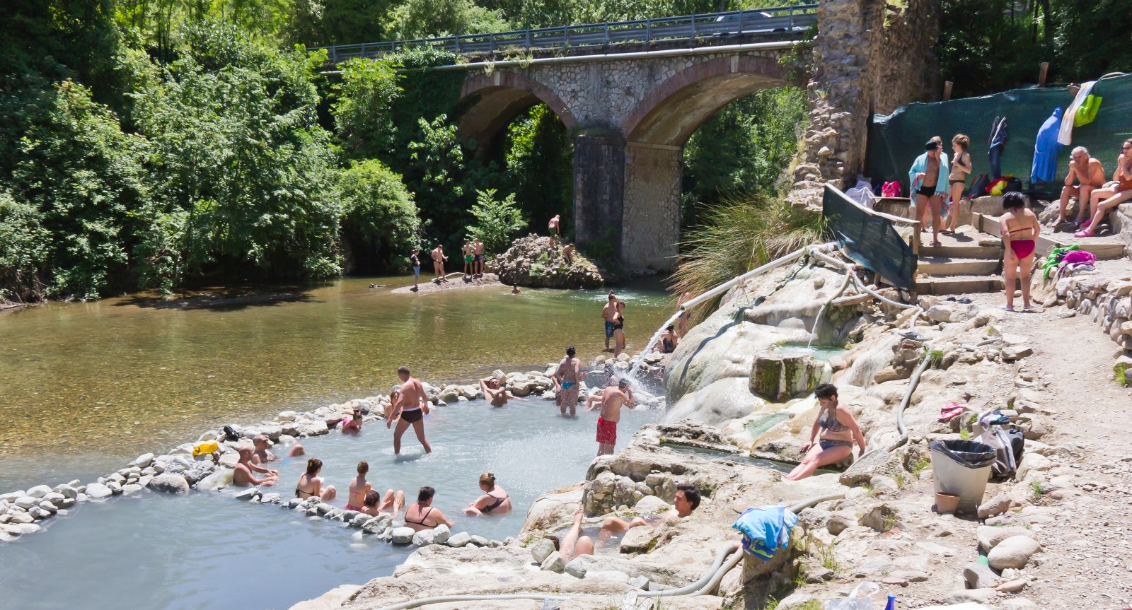 Древните свободни терми на Петриоло - Strada Provinciale di Petriolo | Secret World Trip Planner