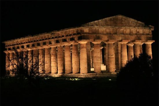 파에스툼의 사원 - Paestum Templi | Secret World Trip Planner