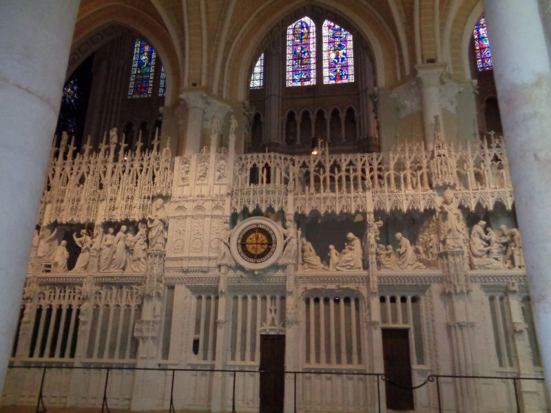 Chartres Cathedral ရာသီခွင်လက္ခဏာများ - Chartres | Secret World Trip Planner