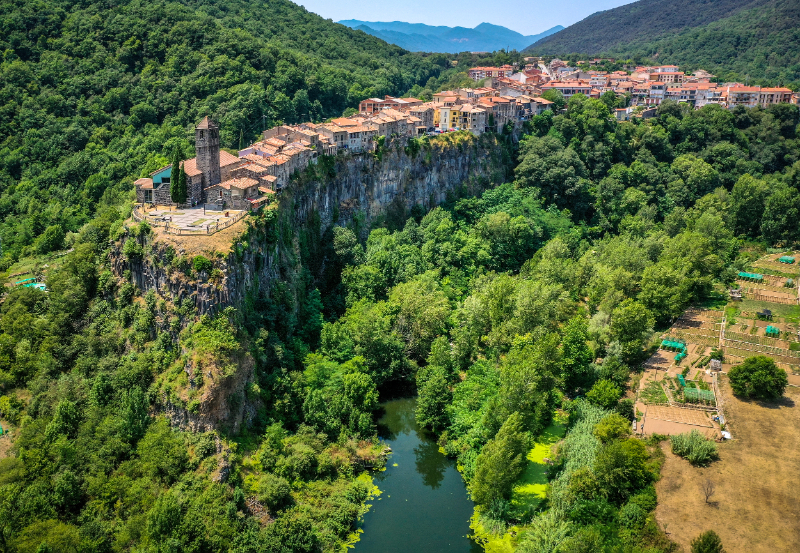 Castellfollit De La Roca, Spānija - Castellfollit de la Roca | Secret World Trip Planner