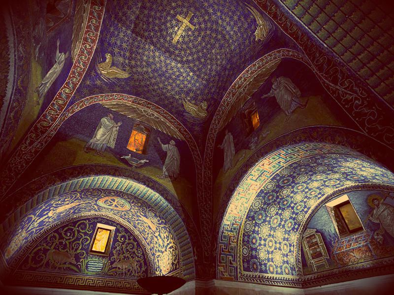 ગેલિયા પ્લાસિડિયાનું સમાધિ - Ravenna | Secret World Trip Planner