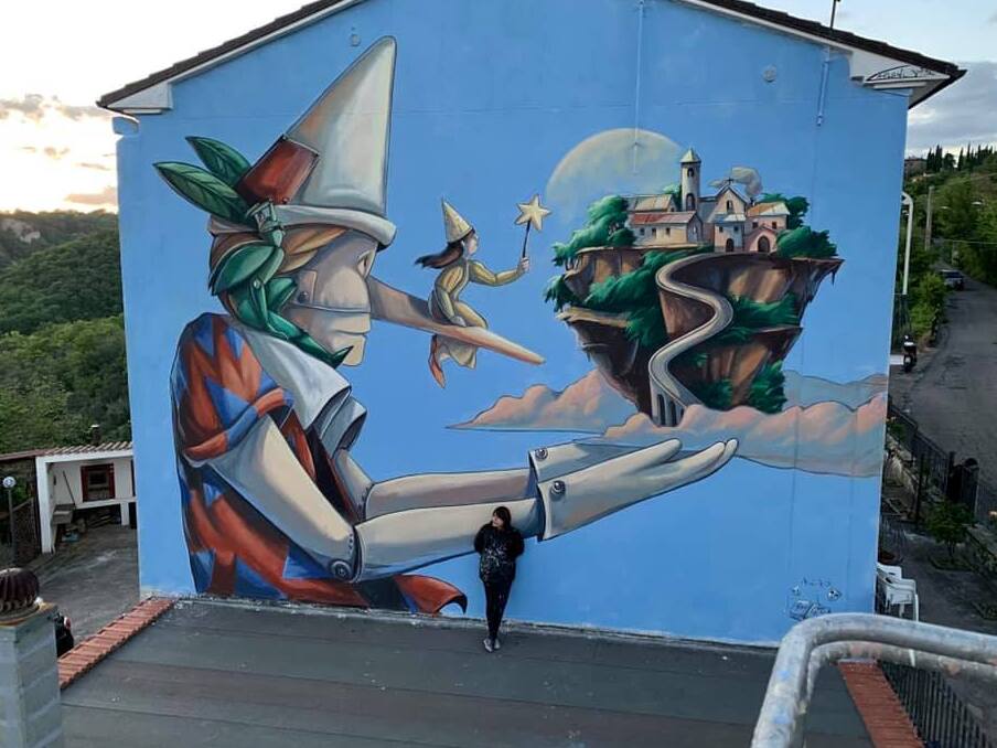 In Viterbo, bihotzean Tuscia, ez da bat herri osoa sorgindutako batera ded muralak - Sant'Angelo | Secret World Trip Planner