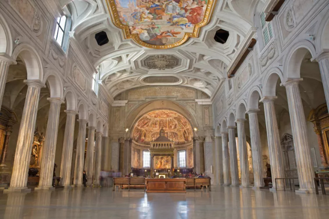 Basílica de San Pedro Encadenado - Roma | Secret World Trip Planner