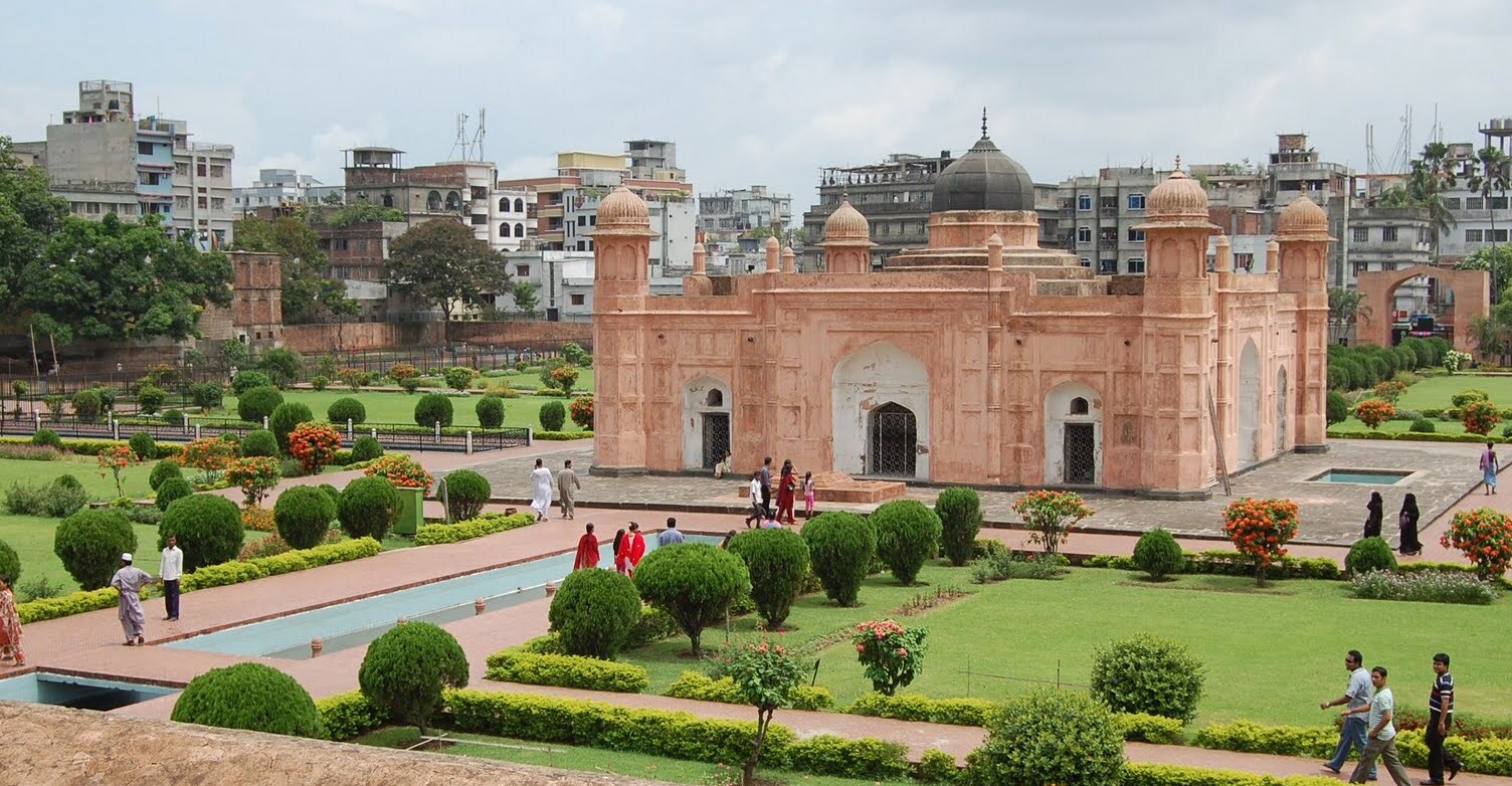 在达卡拉尔巴堡 - Dhaka | Secret World Trip Planner