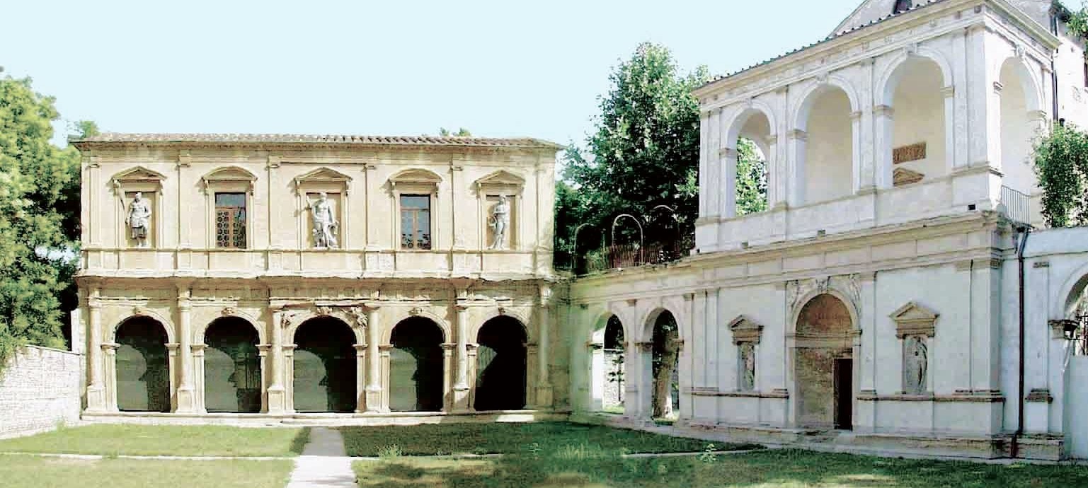 Loggia e Odeo Cornaro, un Escondidos Perla de Padua - Padova | Secret World Trip Planner
