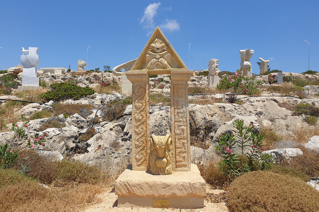Ayia Napa Heykel Parkı: Sanat ve Doğanın Uyumlu Bir Karışımı - Ayia Napa | Secret World Trip Planner