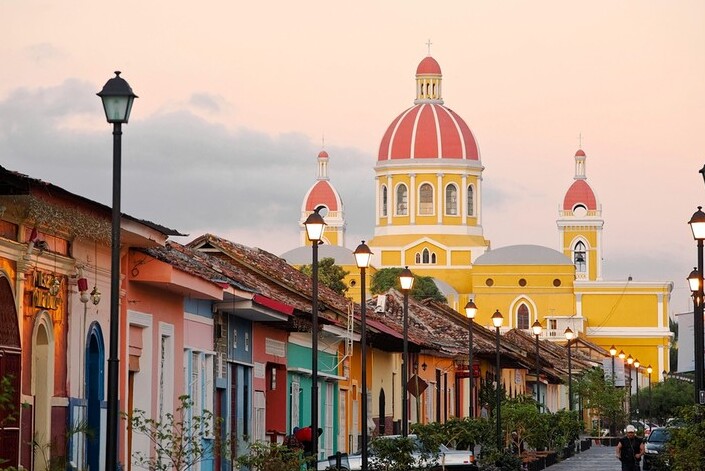 格拉纳达：一个非常丰富多彩的城市，在尼加拉瓜的心脏 - Granada | Secret World Trip Planner
