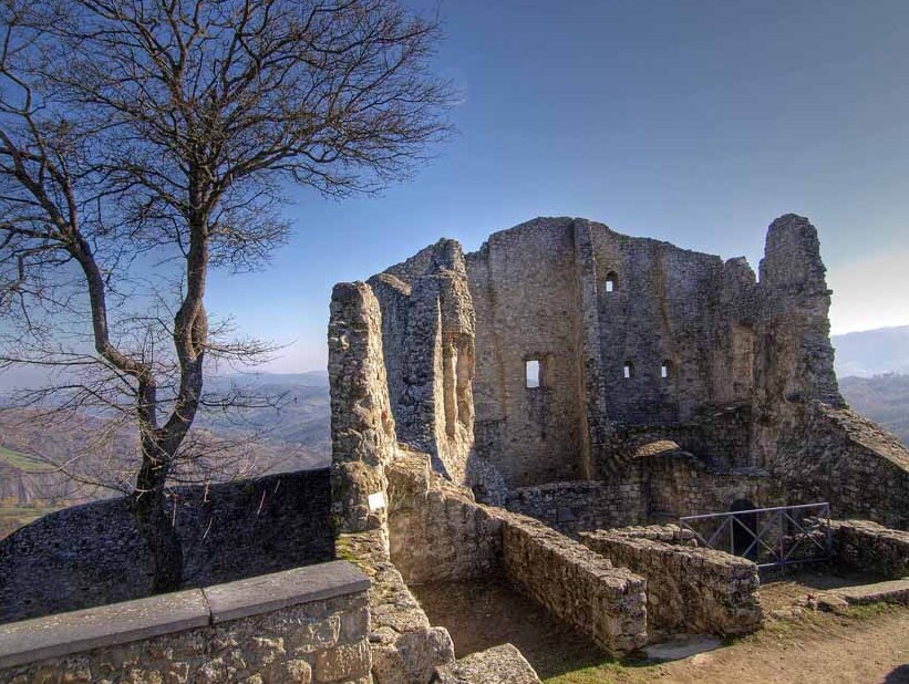 Canossa Castle - Canossa | Secret World Trip Planner