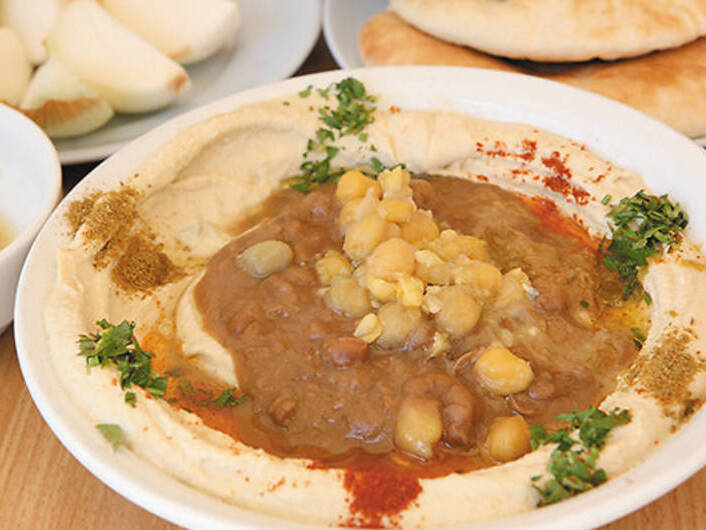 Хумус / священне блюдо в Ізраїлі - Tel Aviv-Yafo | Secret World Trip Planner
