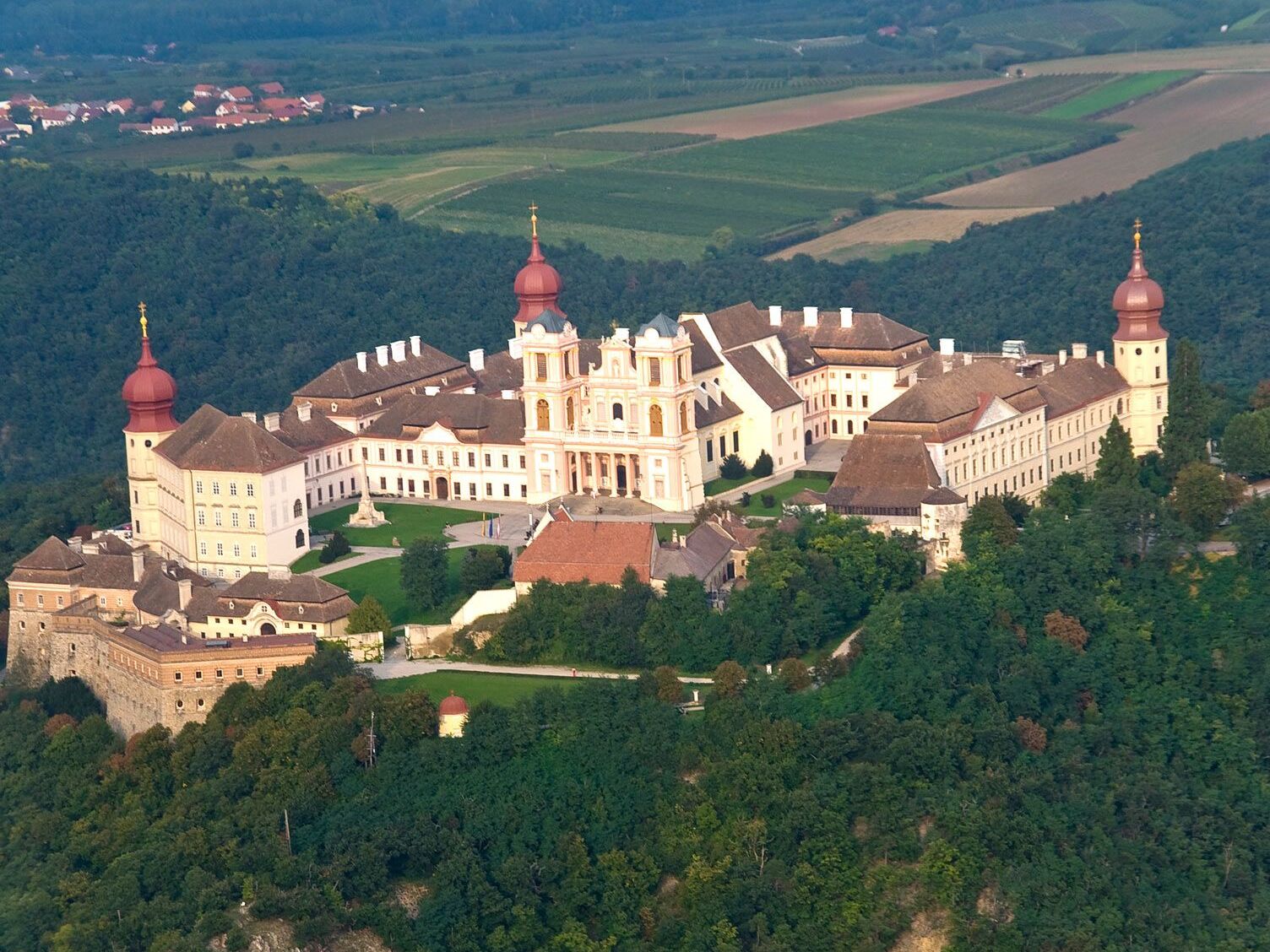 Göttweig Abbey, a treasure surrounded by vineyards - Furth bei Göttweig | Secret World Trip Planner