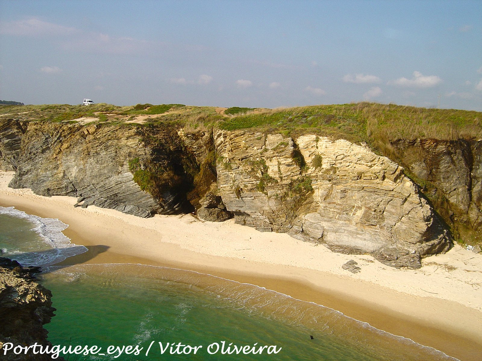 Esta linda e robusta Praia de Alentejan - Sines | Secret World Trip Planner