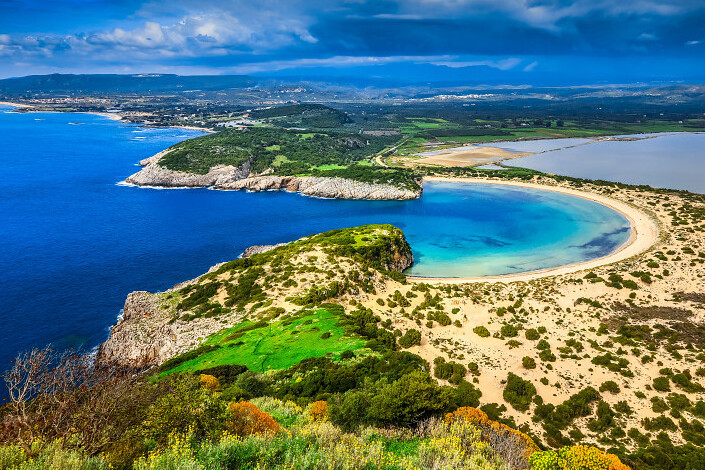 Playa Voidokilia: Una de las playas más hermosas - Pilos | Secret World Trip Planner