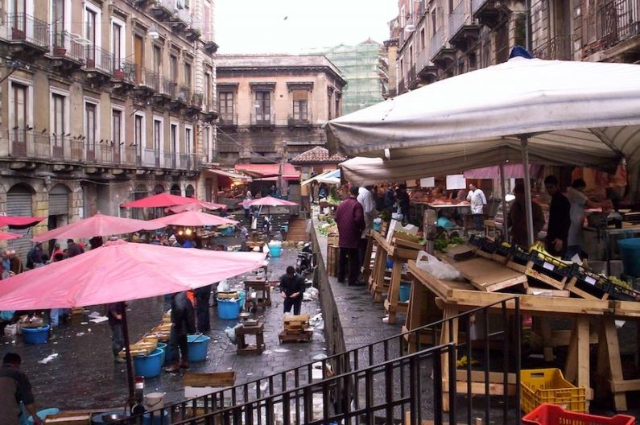 Magazinul de pește - Catania | Secret World Trip Planner