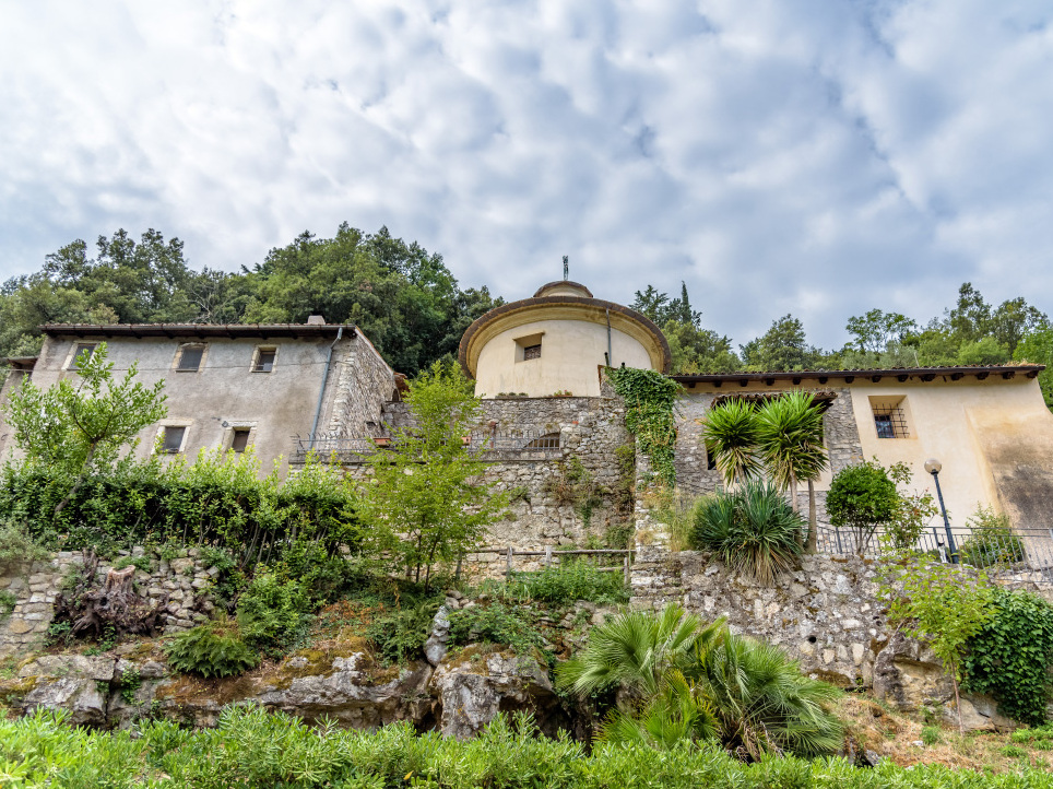 Mga Ngalan-espasyo - Bassiano | Secret World Trip Planner