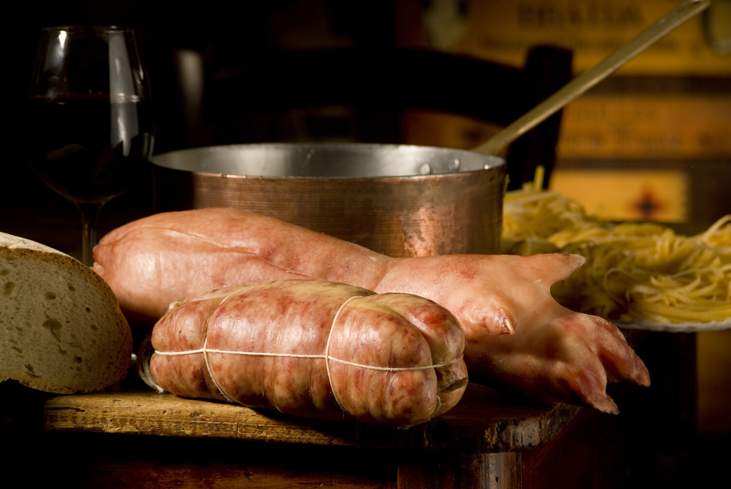 Cotechino Modena ਪੀ. ਜੀ. ਆਈ - Modena | Secret World Trip Planner