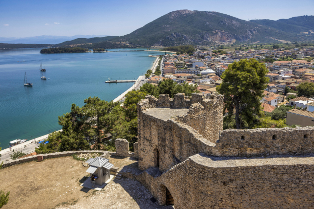 Vonitsa: hrad osmi mistrů - Vonitsa | Secret World Trip Planner