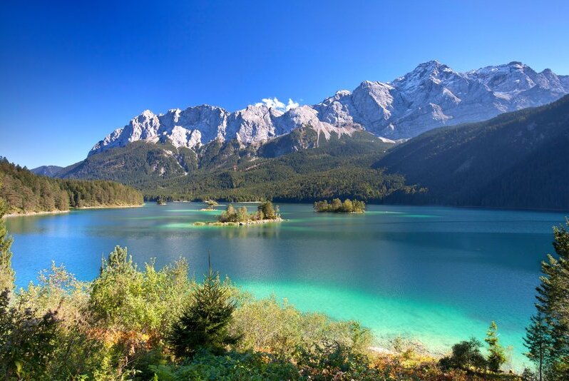 Bayern / Lake Eibsee ett kristallklart naturligt underverk - Grainau | Secret World Trip Planner