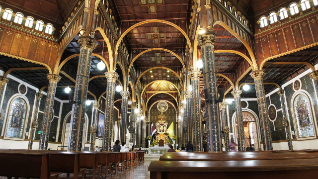 ದೇವತೆಗಳ ಬೆಸಿಲಿಕಾ - Cartago | Secret World Trip Planner