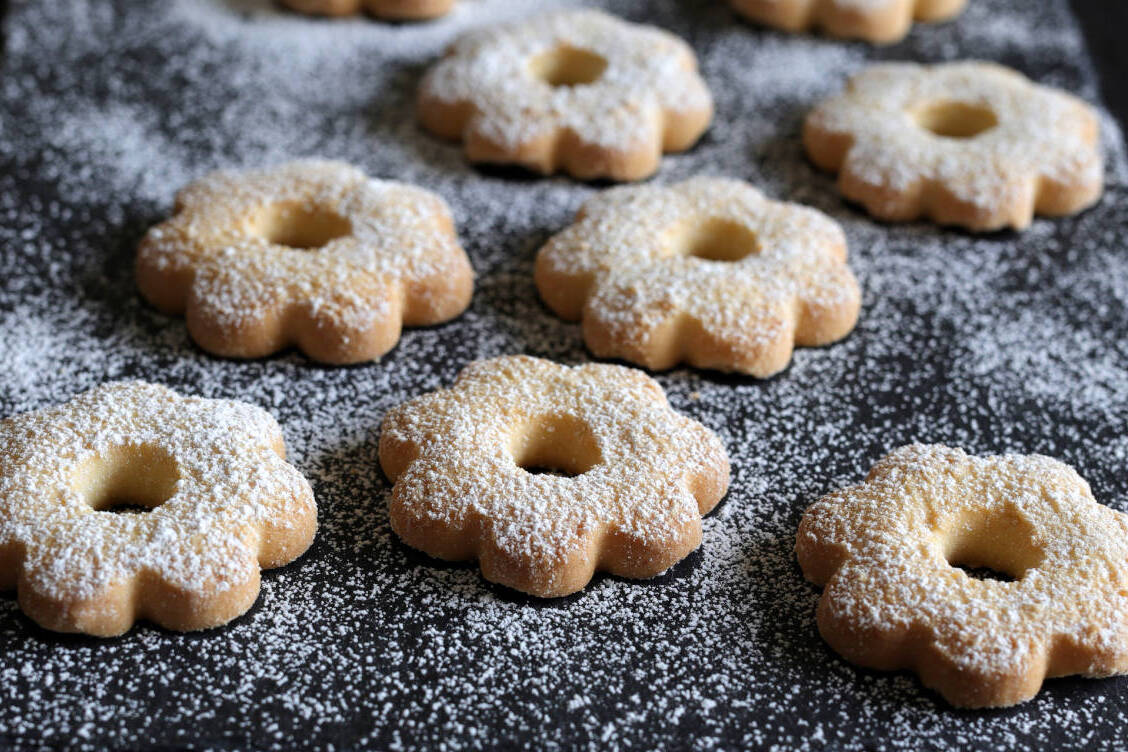 Le Margheritine : the biscuits of stresa - Stresa | Secret World Trip Planner