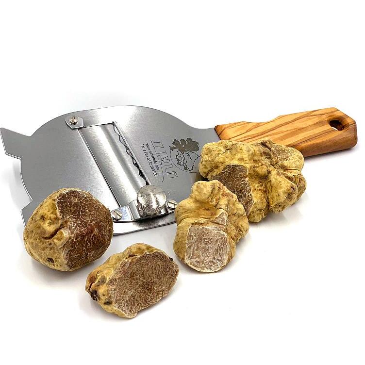 Pjemonto Baltasis triufelis - Montelupo Albese | Secret World Trip Planner