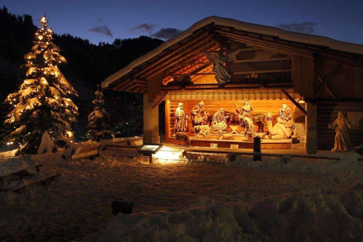 Santa Christina og eitt stærsta sjónvarp í heimi - Santa Cristina Valgardena | Secret World Trip Planner