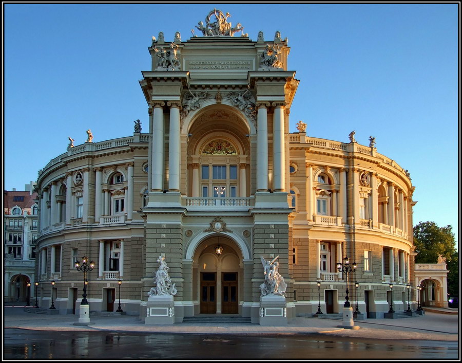 アレクサンドリンスキー劇場