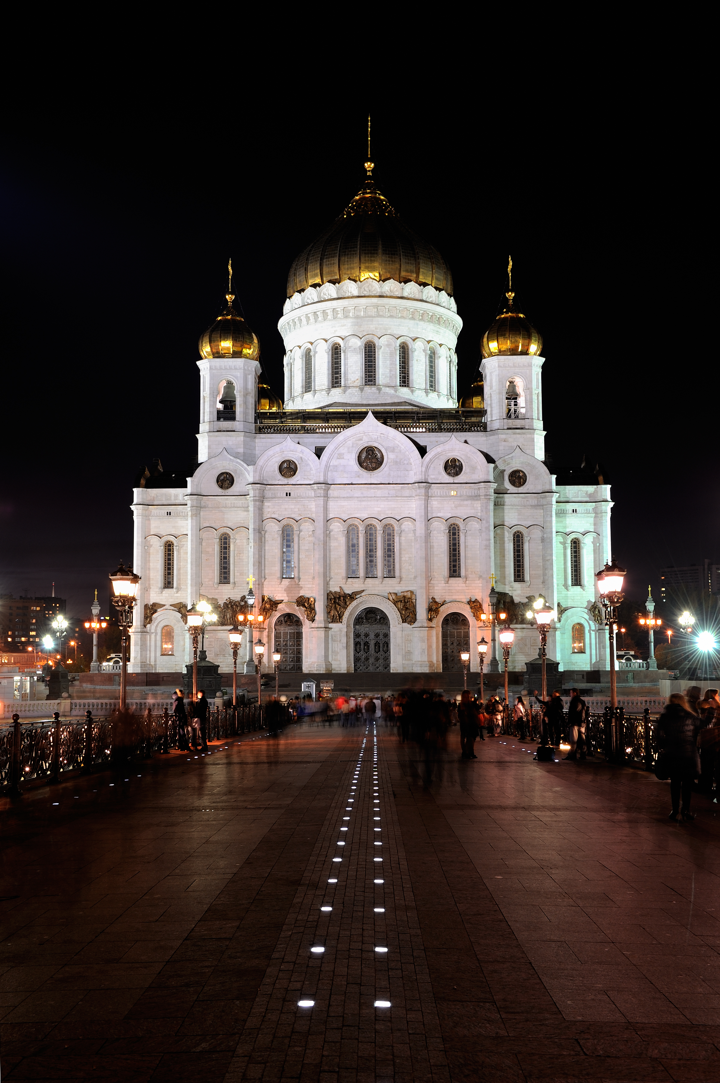 Moskva: Katedrála Krista Spasitele  - Moskva | Secret World Trip Planner