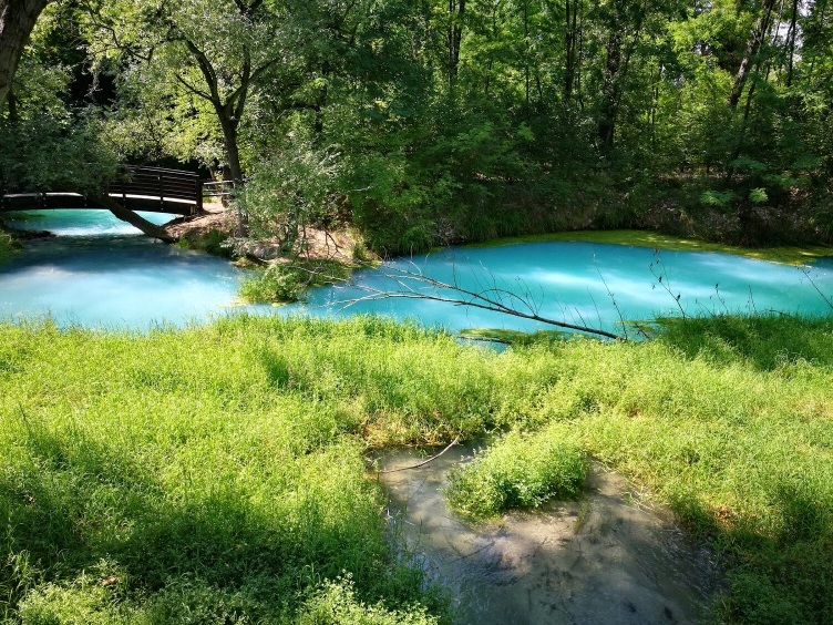 Abruzzo: Lavino पार्क और फ़िरोज़ा पानी - Abruzzo | Secret World Trip Planner